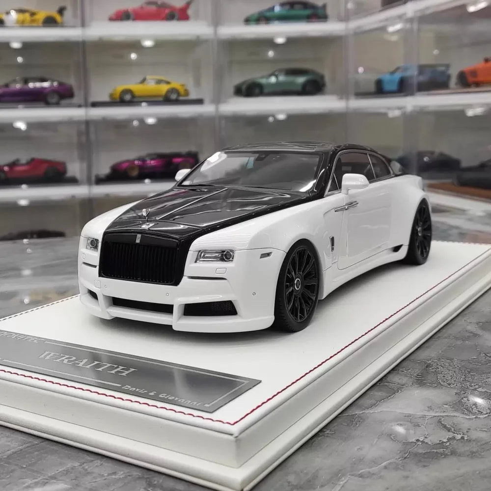 [Davis & Giovanni] 1:18 Rolls-Royce 2013 Wraith Novitec vit & svart modellbil harts