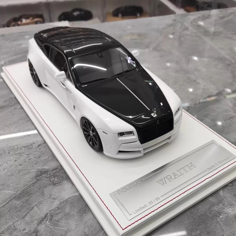 [Davis & Giovanni] 1:18 Rolls-Royce 2013 Wraith Novitec vit & svart modellbil harts