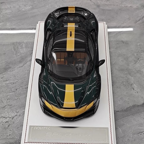 [Davis & Giovanni] 1:18 Ferrari 2023 SF90 Spider Novitec groen modelauto Hars