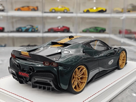 [Davis & Giovanni] 1:18 Ferrari 2023 SF90 Spider Novitec groen modelauto Hars