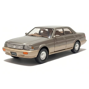 [Diapet] 1:30 Toyota 1989 Crown S130 Gold Model Car Die-Cast