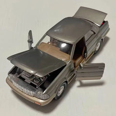[Diapet] 1:30 Toyota 1989 Crown S130 Gold Model Car Die-Cast