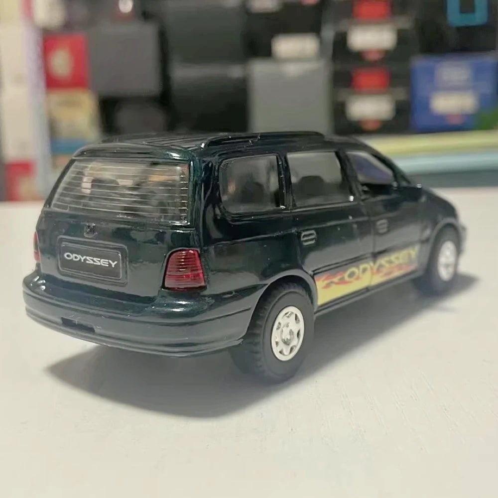 [Diapet] 1:40 Honda 1999 Odyssey RA Green Model Car Die-Cast