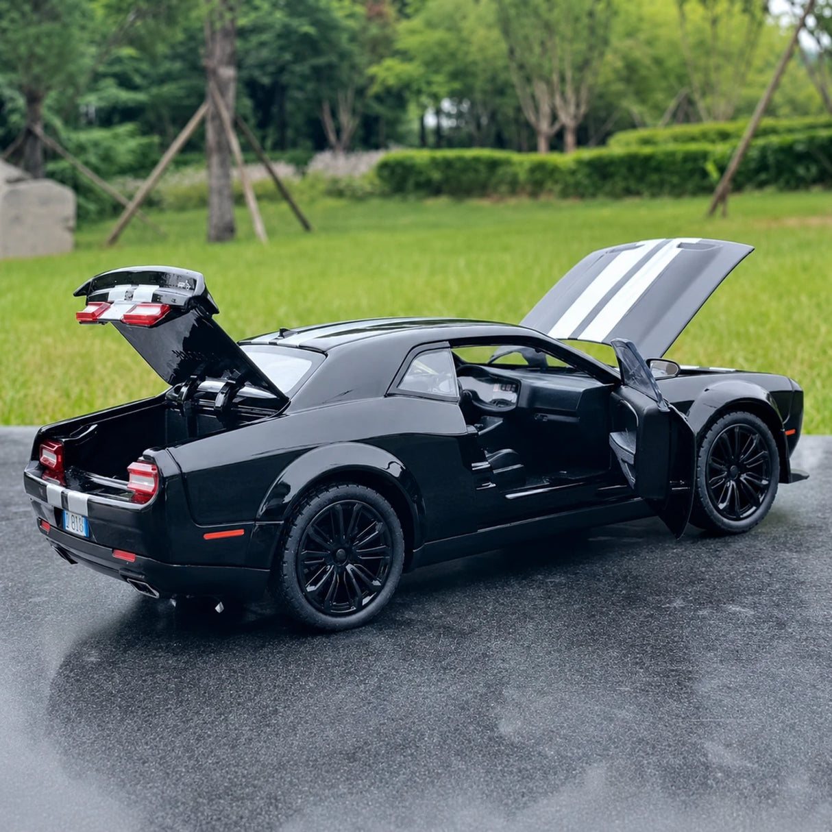 [TOY] 1:22 Dodge 2018 Challenger SRT Hellcat svart modellbil Die-Cast