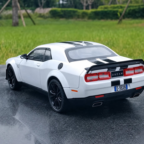 Dodge 2018 Challenger SRT Hellcat أبيض 1:22 – نموذج عرض معدني مصبوب