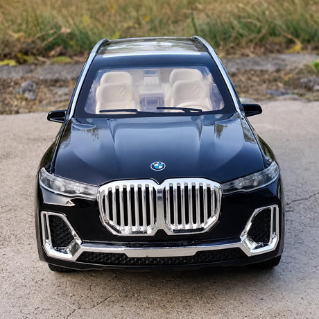 BMW 2019 G07 X7 xDrive40i Black 1:24 – valuvalettu näyttömalli