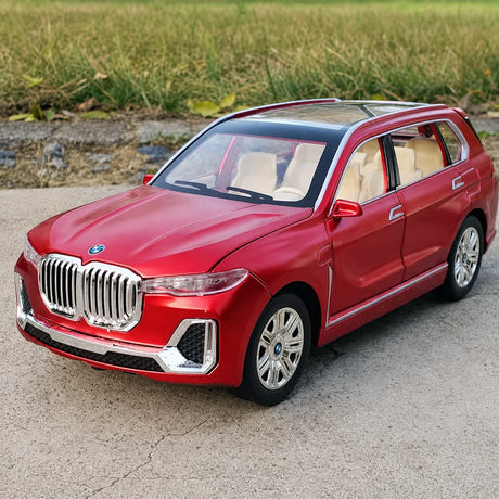 BMW 2019 G07 X7 xDrive40i Red 1:24 – model odlewu odlewanego