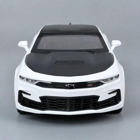 [TOY] 1:24 Chevrolet 2023 Camaro bianco modellino di auto Die-Cast