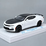 [TOY] 1:24 Chevrolet 2023 Camaro bianco modellino di auto Die-Cast