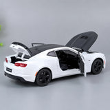 [TOY] 1:24 Chevrolet 2023 Camaro bianco modellino di auto Die-Cast