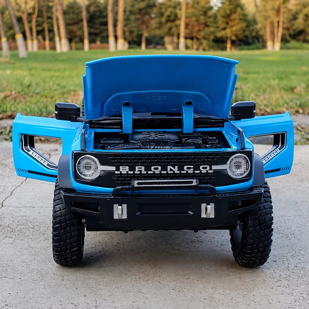 [TOY] 1:24 Ford 2021 Bronco sininen pienoismalli Die-Cast