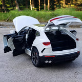 Lamborghini 2017 Urus White 1:24 – model wyświetlacza odlewany z odlewu