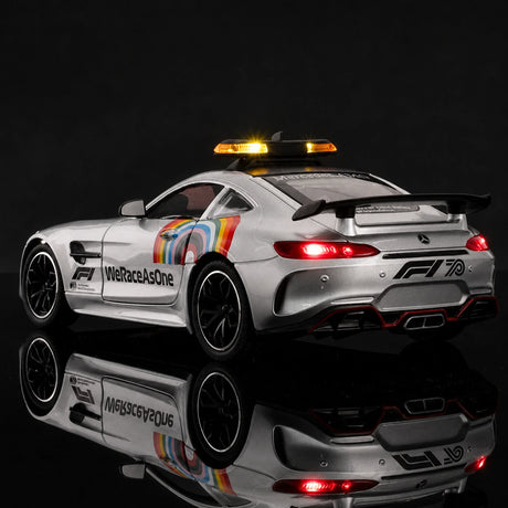[TOY] 1:24 Mercedes-AMG 2018 GT R Safety Car Silver Model Car Die-Cast