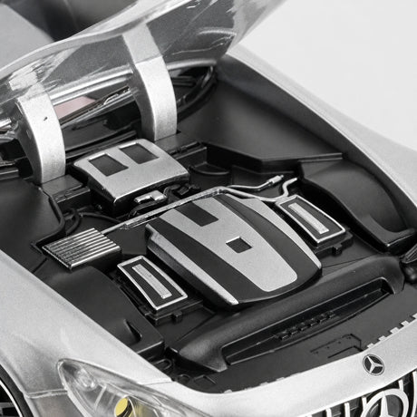 [TOY] 1:24 Mercedes-AMG 2018 GT R Safety Car Silver Model Car Die-Cast