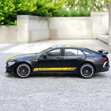 [TOY] 1:24 Mercedes-AMG 2018 GT63 nero modellino di auto Die-Cast
