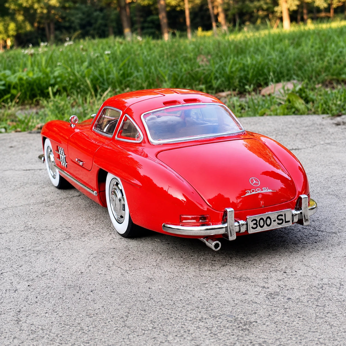 Mercedes-Benz 1954 300SL Red 1:24 – Diecast Display Model Die-Cast