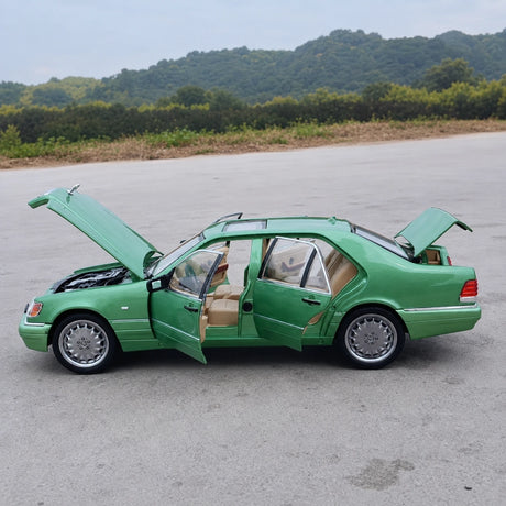 [TOY] 1:24 Mercedes-Benz 1991 600 SEL Green Model Car Die-Cast