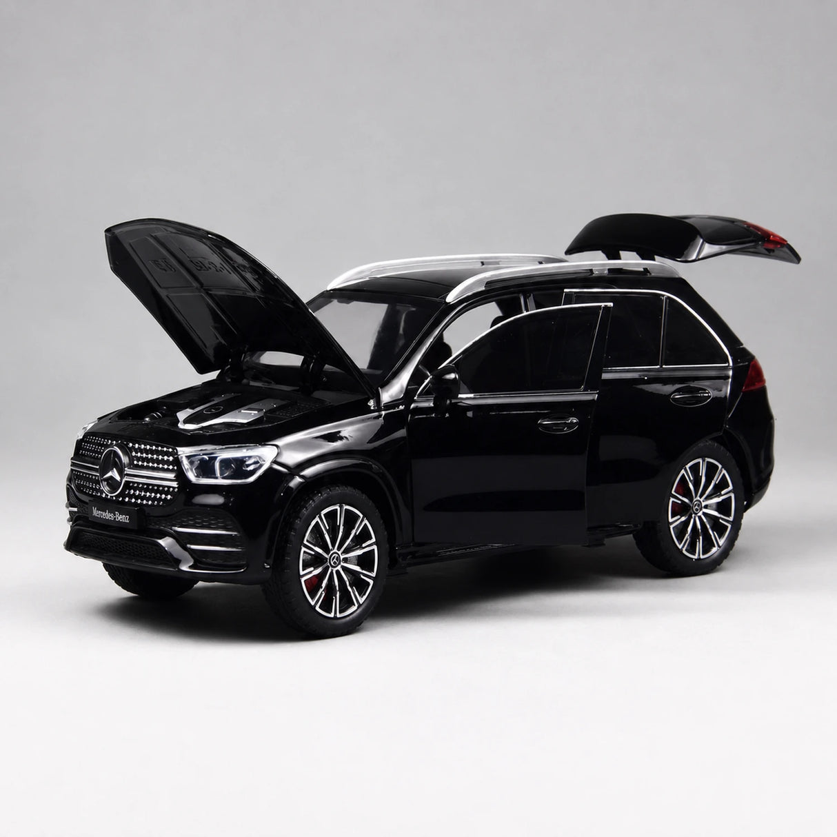 [TOY] 1:24 Mercedes-Benz 2020 GLE350 musta pienoismalli Die-Cast