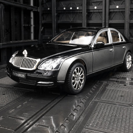 Mercedes-Maybach 2002 62S Gray 1:24 – Modello espositivo pressofuso