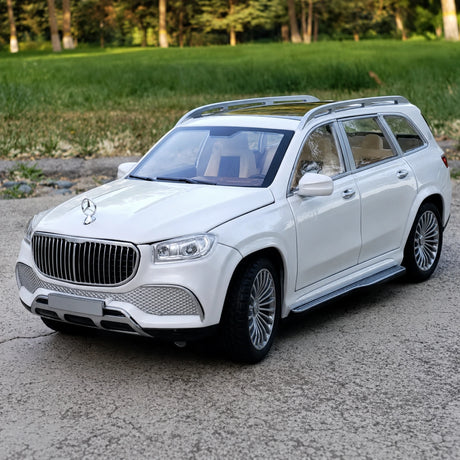 Mercedes-Maybach 2021 GLS600 1:24 bianco nero – modello espositivo in pressofuso