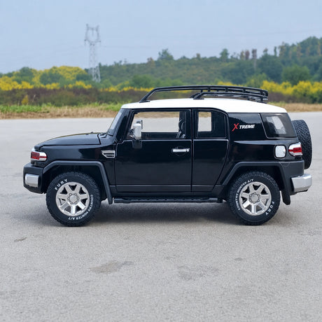 Toyota 2007 FJ Cruiser Black 1:24 – model wyświetlacza odlewanego