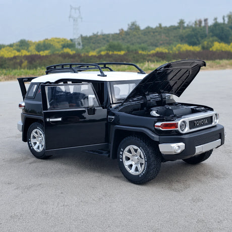 Toyota 2007 FJ Cruiser Black 1:24 – model wyświetlacza odlewanego