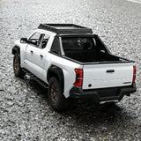 Toyota 2024 Tacoma White 1:24 – model wyświetlaczy odlewany z metalu