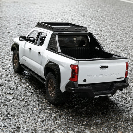 Toyota 2024 Tacoma White 1:24 – model wyświetlaczy odlewany z metalu