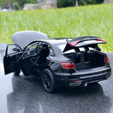 [TOY] 1:32 Audi 2025 A4L svart modellbil Die-Cast