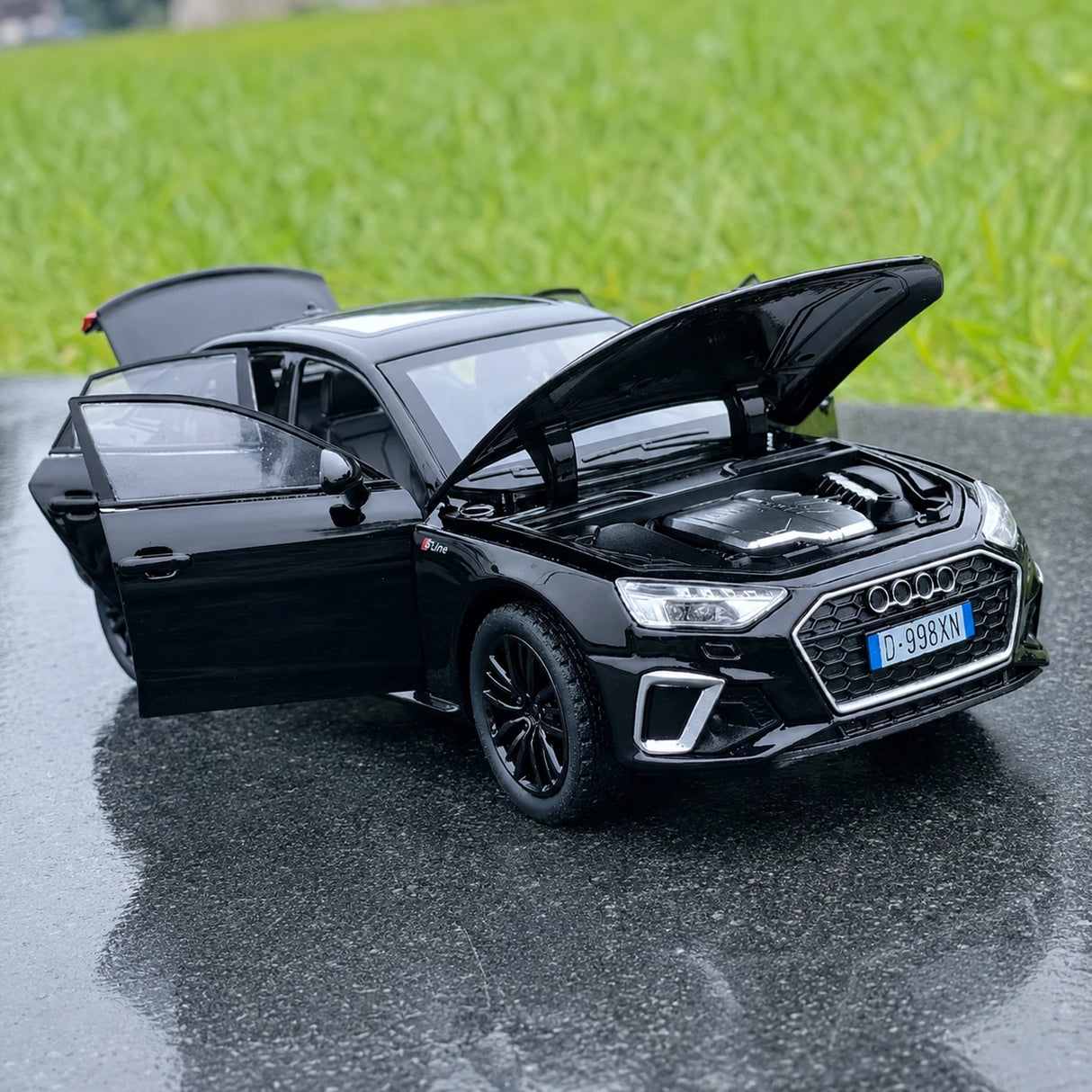 [TOY] 1:32 Audi 2025 A4L svart modellbil Die-Cast