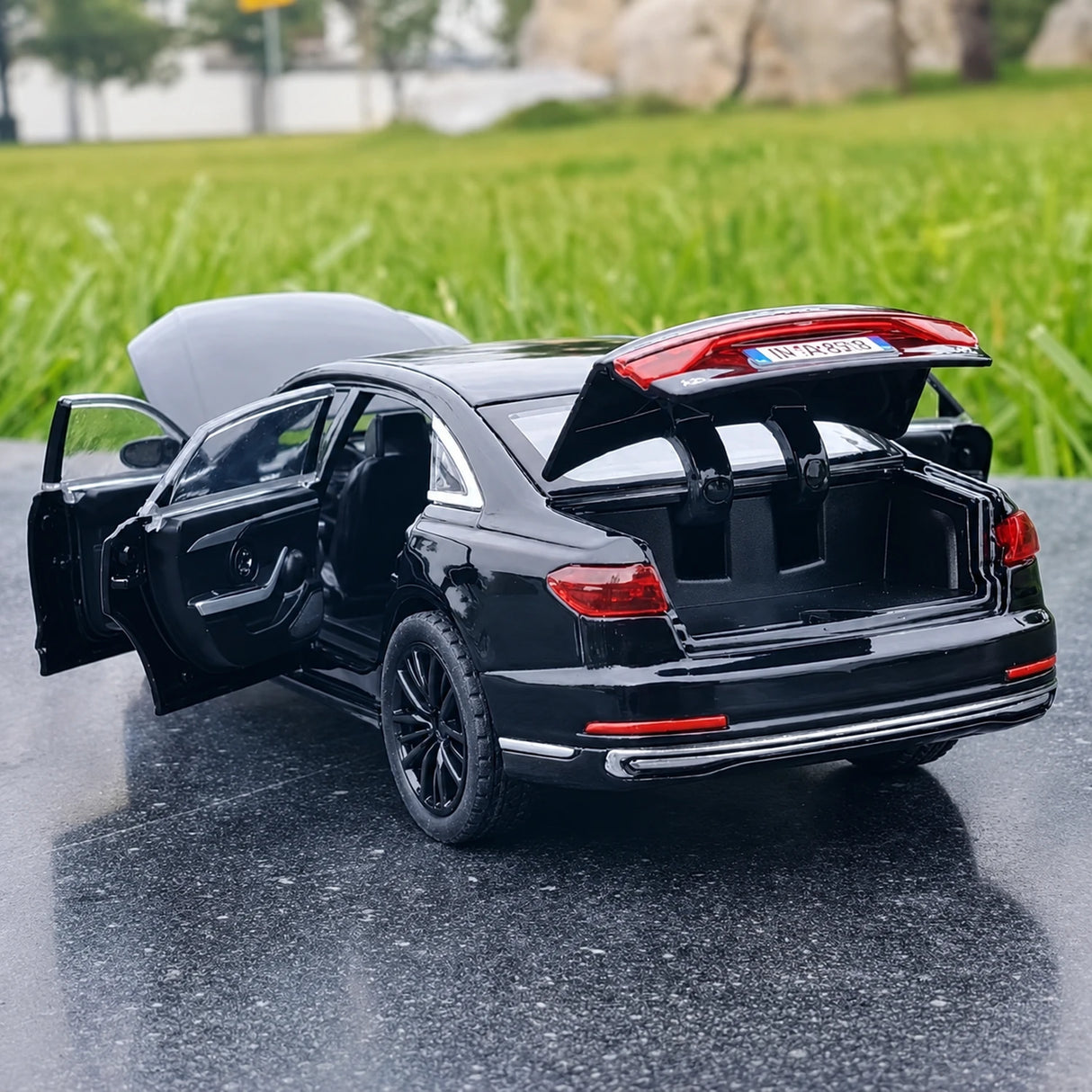 [TOY] 1:32 Audi 2022 A8L svart modellbil Die-Cast