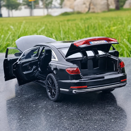 Audi 2022 A8L preto 1:32 – modelo de exposição em metal fundido