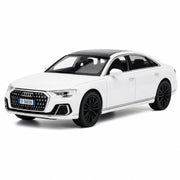 Audi 2022 A8L vit 1:32 – modellbil i gjuten metall för display