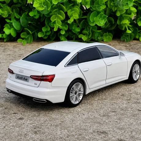 [TOY] 1:32 Audi 2019 A6 White Model Car Die-Cast