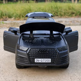 [TOY] 1:32 Audi 2019 Q7 matt svart modellbil Die-Cast