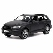 Audi 2019 Q7 Matte svart 1:32 – modellbil i gjuten metall för display