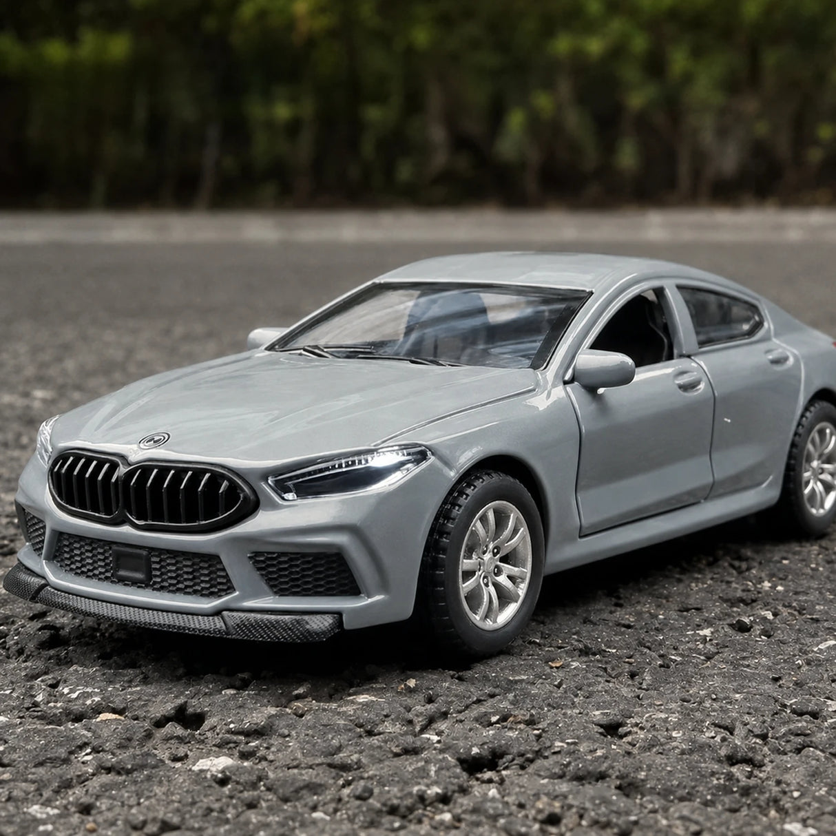 [TOY] 1:32 BMW 2017 G15 M8 Gray Model Car Die-Cast