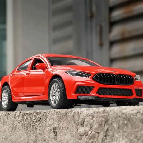 [TOY] 1:32 BMW 2017 G15 M8 Red Model Car Die-Cast