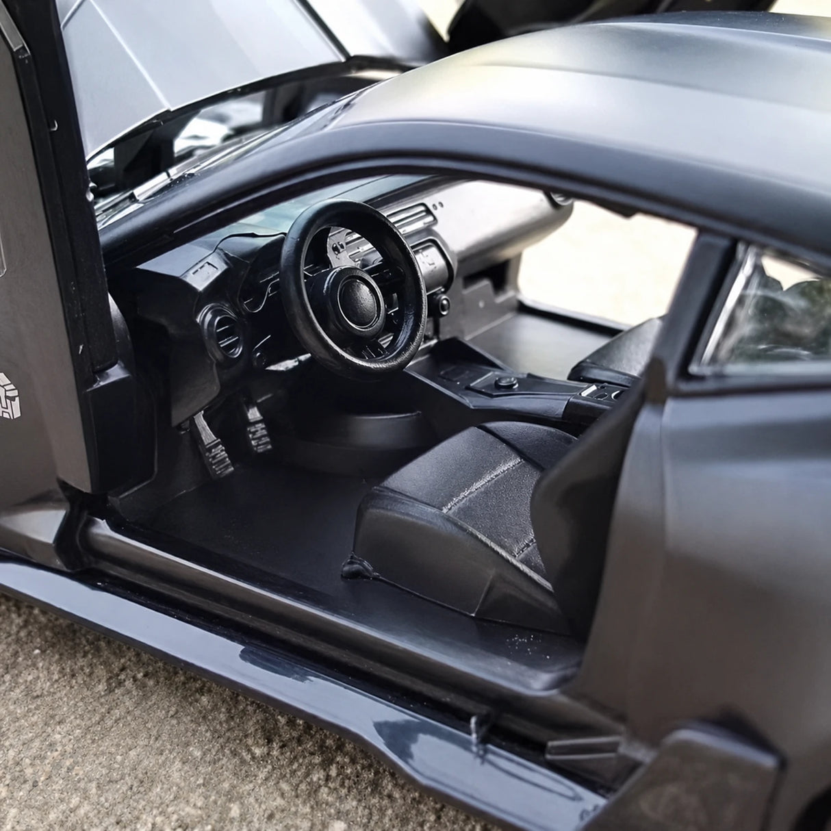 Chevrolet 2017 Camaro ZL1 Black 1:32 – model z odlewem odlewanym