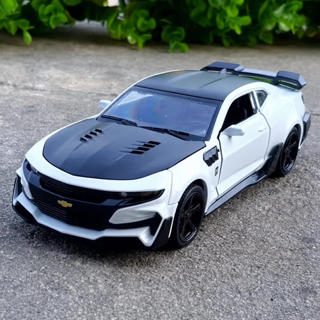 [TOY] 1:32 Chevrolet 2017 Camaro ZL1 vit modellbil Die-Cast