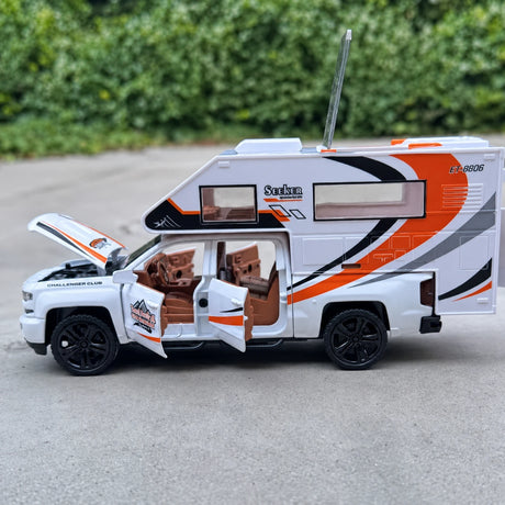 [TOY] 1:32 Chevrolet 2021 silverado RV vit modellbil Die-Cast