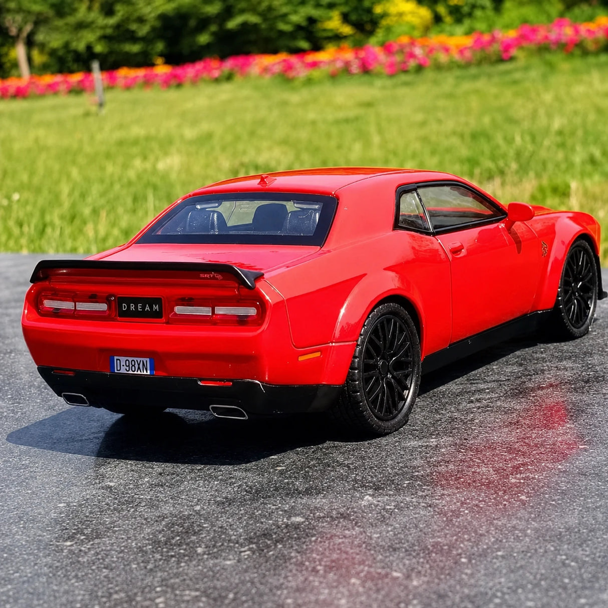 [TOY] 1:32 Dodge 2021 SRT Hellcat röd modellbil Die-Cast