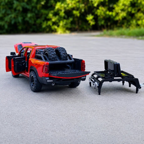 [TOY] 1:32 Dodge Hennessey 2021 Mammoth 6x6 TRX röd modellbil Die-Cast