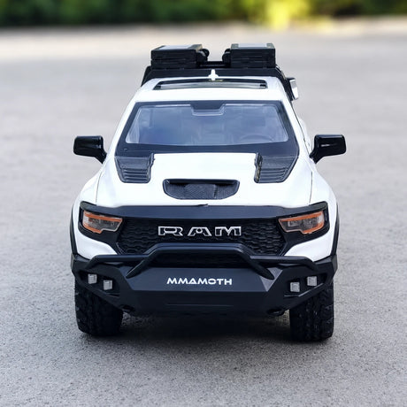 [TOY] 1:32 Dodge Hennessey 2021 Mammoth 1000 TRX vit modellbil Die-Cast