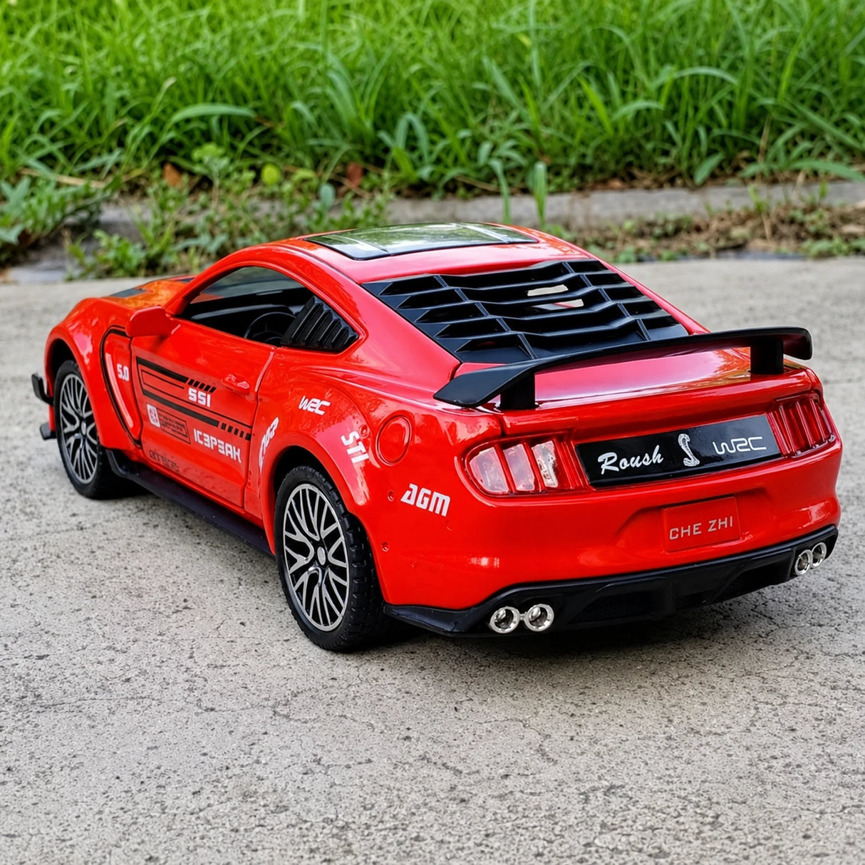 [TOY] 1:32 Ford 2019 Mustang Shelby GT500 röd modellbil Die-Cast