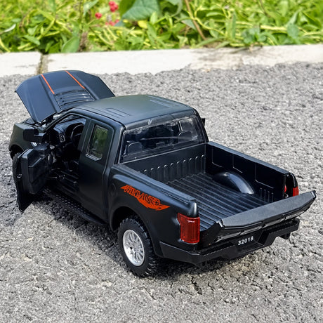 Ford 2020 F-150 Raptor Black 1:32 – Diecast Display Model Die-Cast