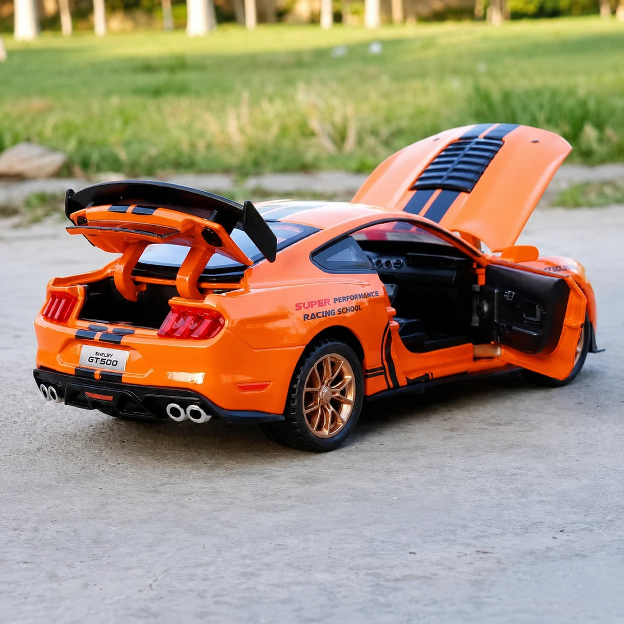 [TOY] 1:32 Ford 2020 Mustang Shelby GT500 orange modellbil Die-Cast