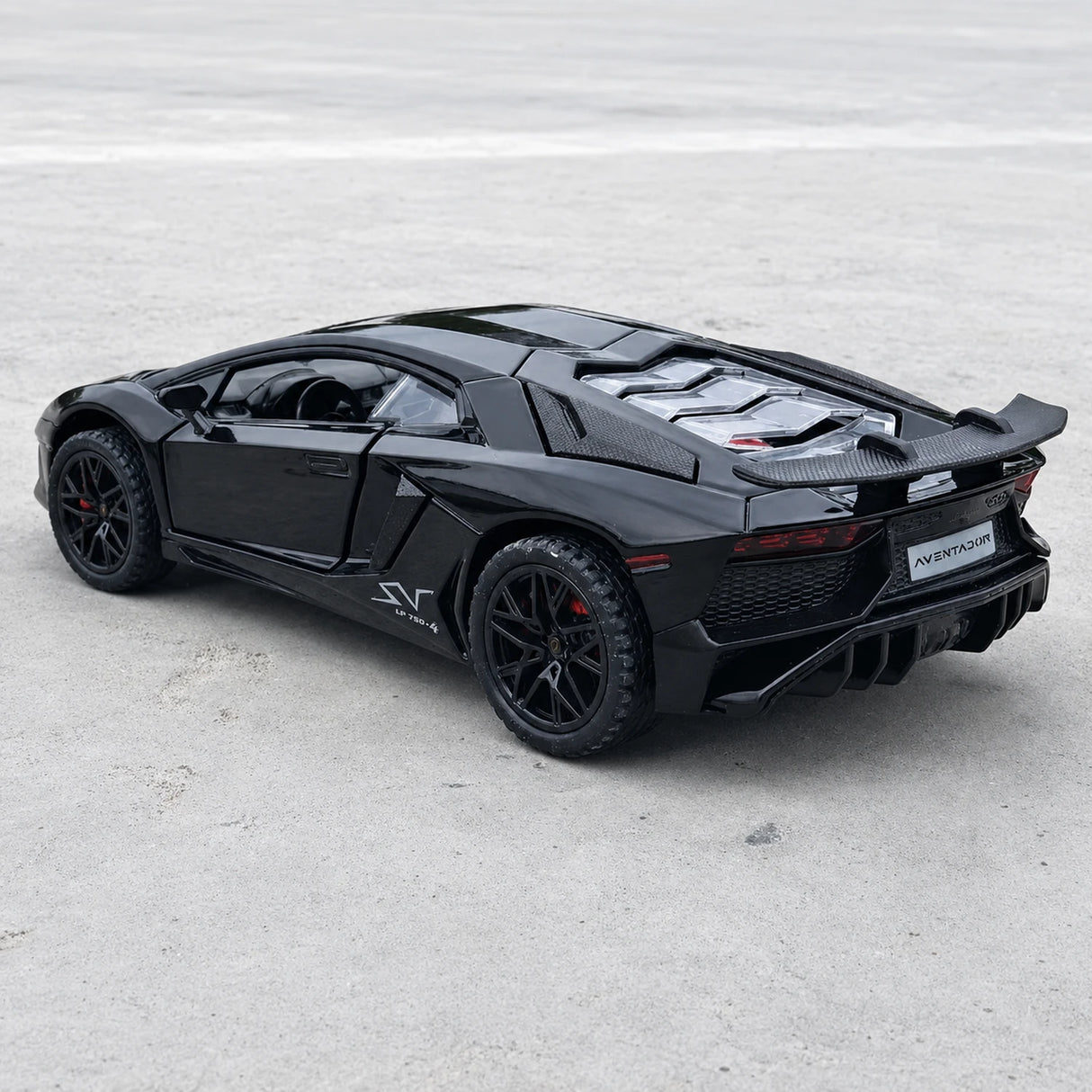 [TOY] 1:32 Lamborghini 2016 Aventador LP750-4 SV SuperVeloce svart modellbil Die-Cast