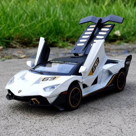 [TOY] 1:32 Lamborghini 2018 SC18 Alston vit modellbil Die-Cast