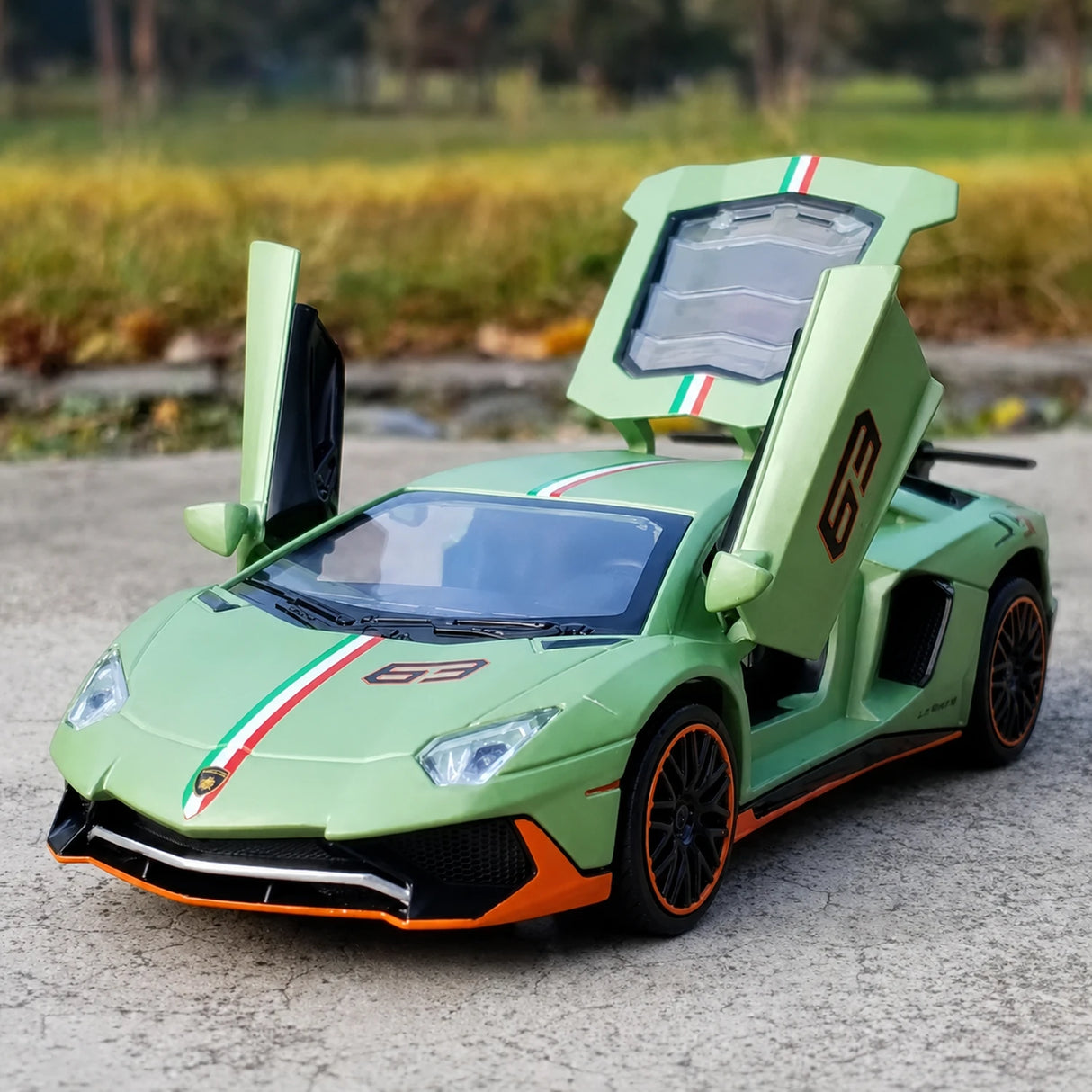 [TOY] 1:32 Lamborghini 2022 Aventador LP780-4 SVJ vert voiture miniature Die-Cast